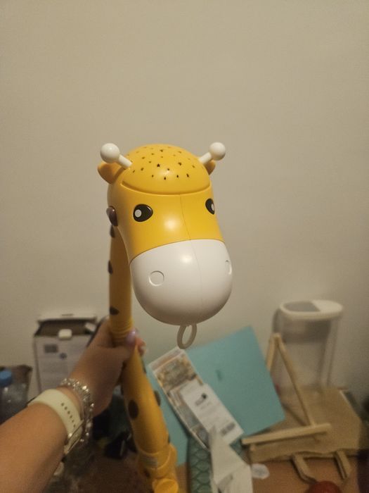 Carusel girafa cu telecomanda