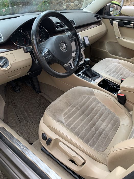 Spălare tapițerie mobilier și interior auto