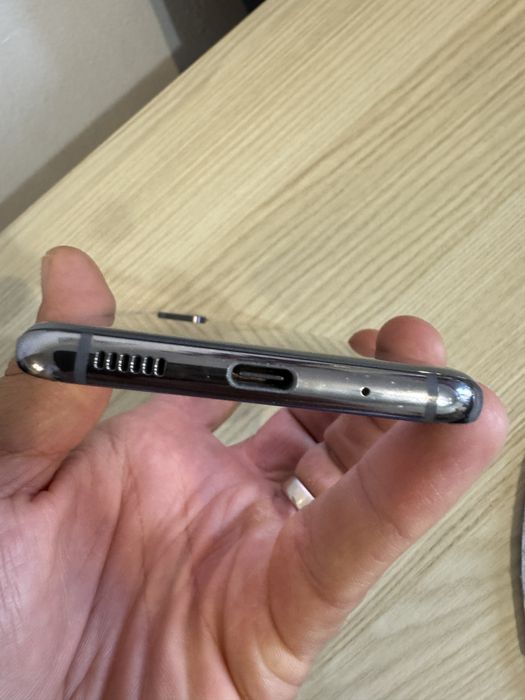 Samsung S20 5G cu ecran defect