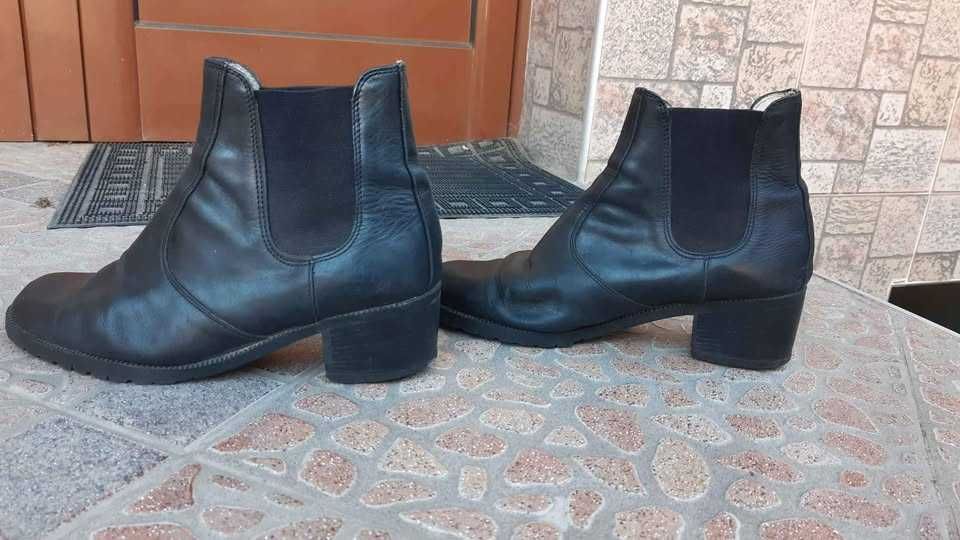 Дамски боти от естествена кожа