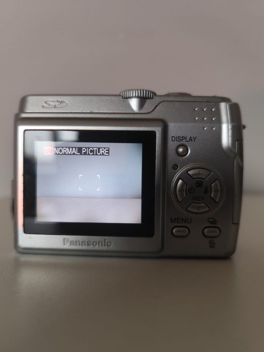 Дигитален фотоапарат Panasonic Lumix DMC-LS1