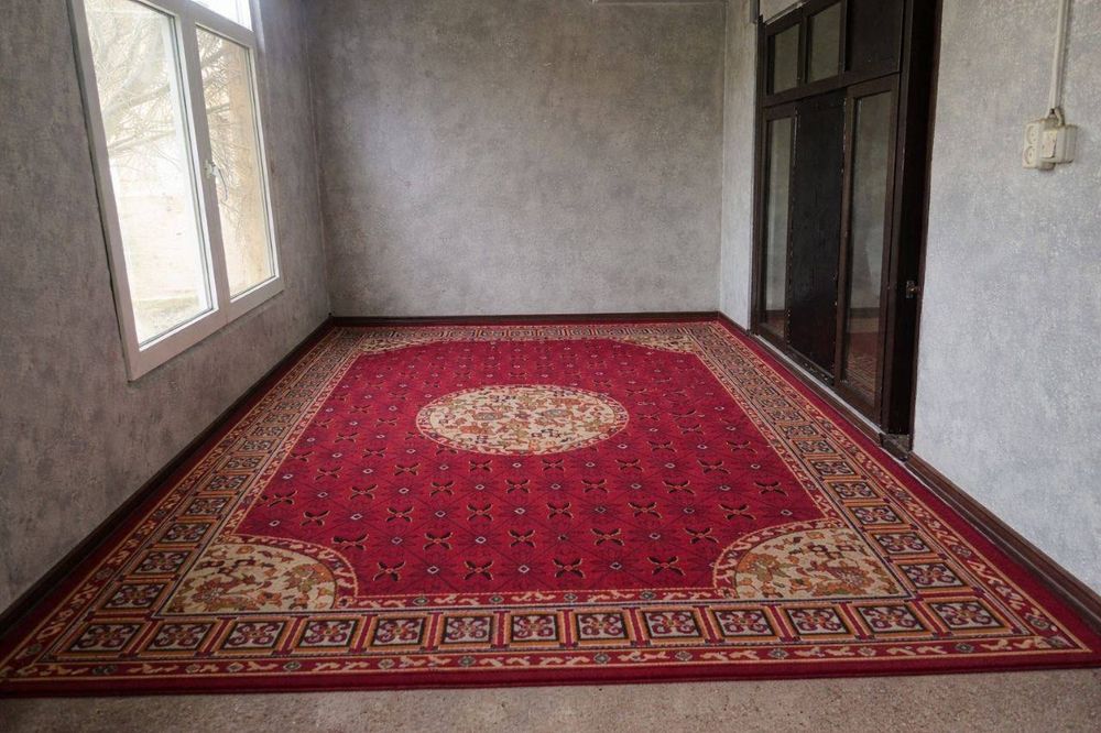 2х6 Балкон 42м² Чиланзар 22 квартал 1в2/1/4 продаётся квартира ÷