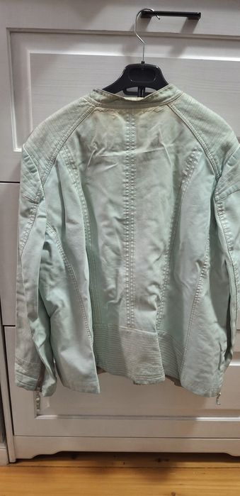 Женские Куртки 48-50р