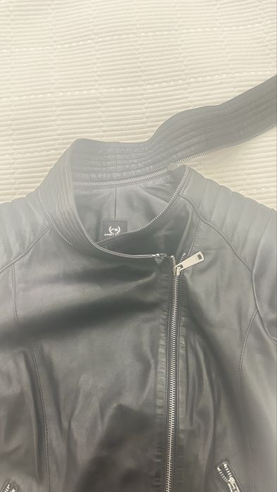 Продам кожаную куртку