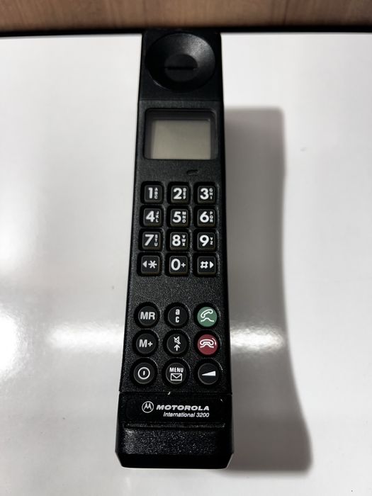 Колекционерски телефон Motorola 3200