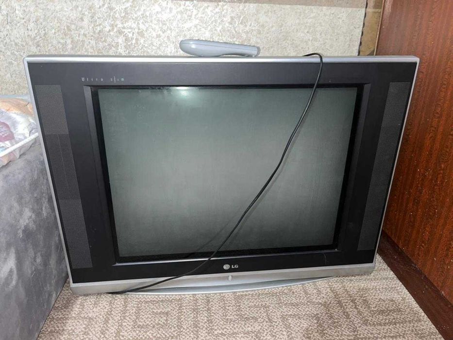 Отдам даром телевизоры