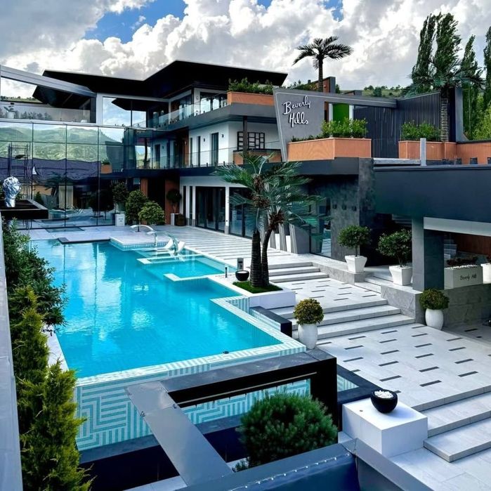 Премиальная дача в Чарваке “Beverly Hills”