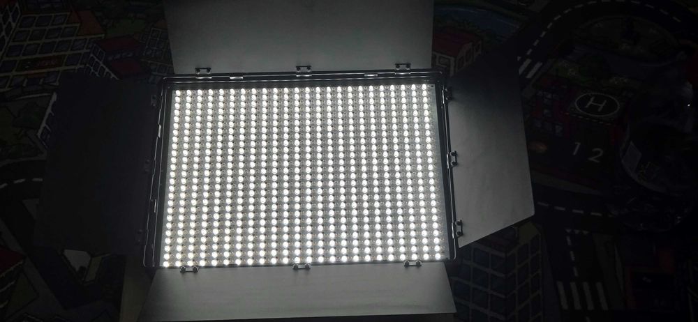 Lampa LED Studio Fovitec 1200XB Bi-Color DMX (1200 LED-uri, V-Mount)