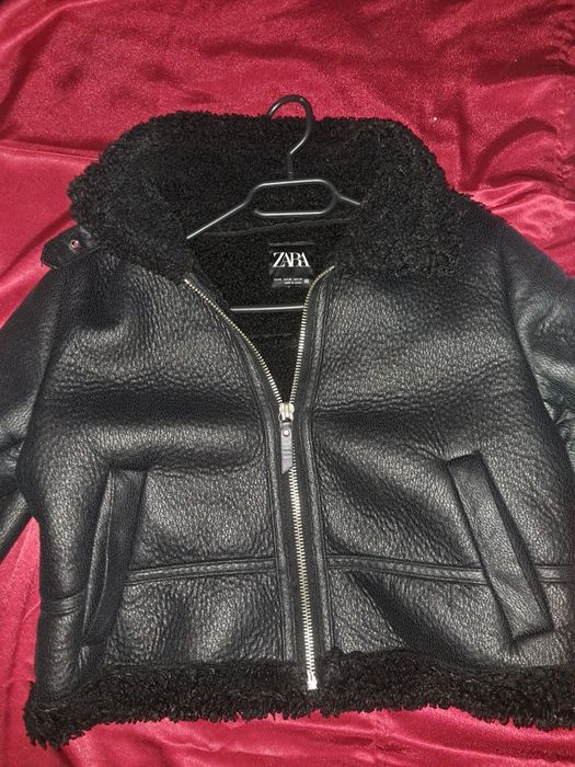 Jachetă din piele zara