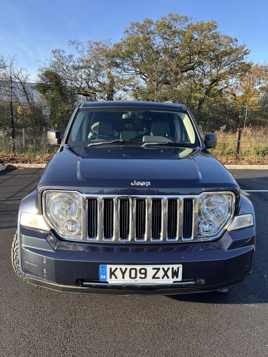 Jeep Cherokee 2.8 diesel din 2009