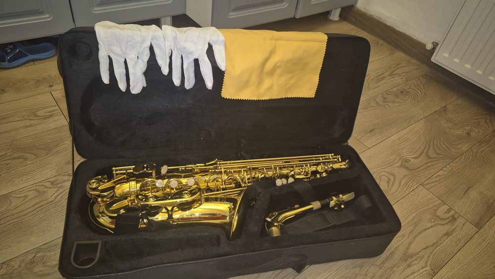 Vând Saxofon Ida Maria Grassi GR SAL700, 

Stare NOU! 9,9/10