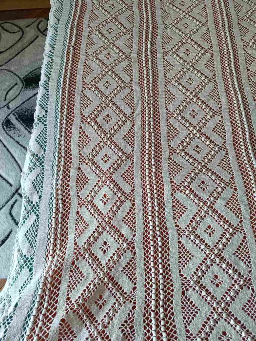 Плетени карета на ръка