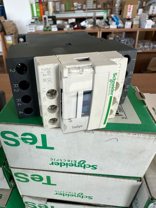 Contactor Schneider LC1D098BL