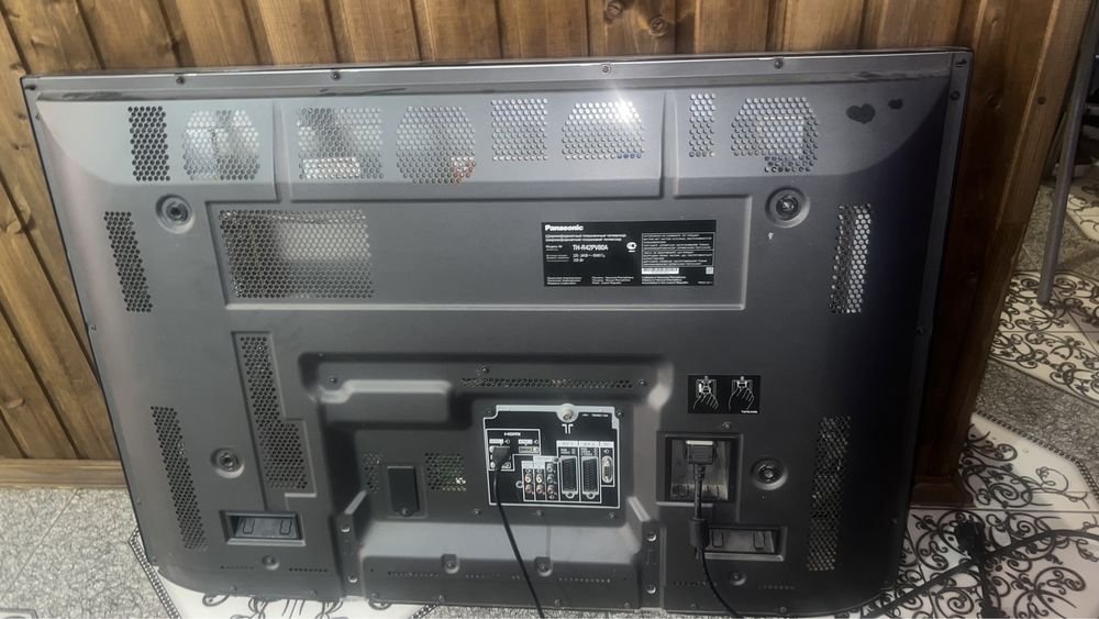 Продам плазменный телевизор Panasonic TH-R42PV80