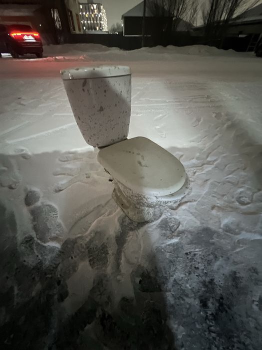 Продаю унитаз для стройки. 5.000