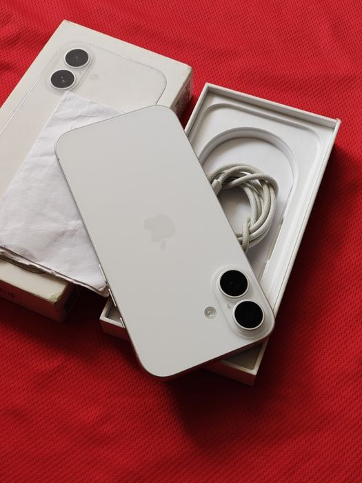 iPhone 16 128 gb akb 100 полный комплект