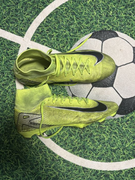 Football boots: Nike ZM Superfly 10 Elite FG