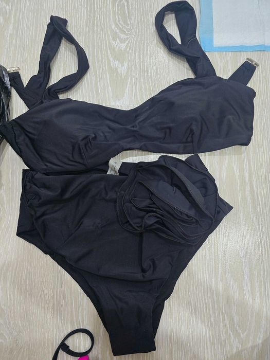 Продам новые купальники