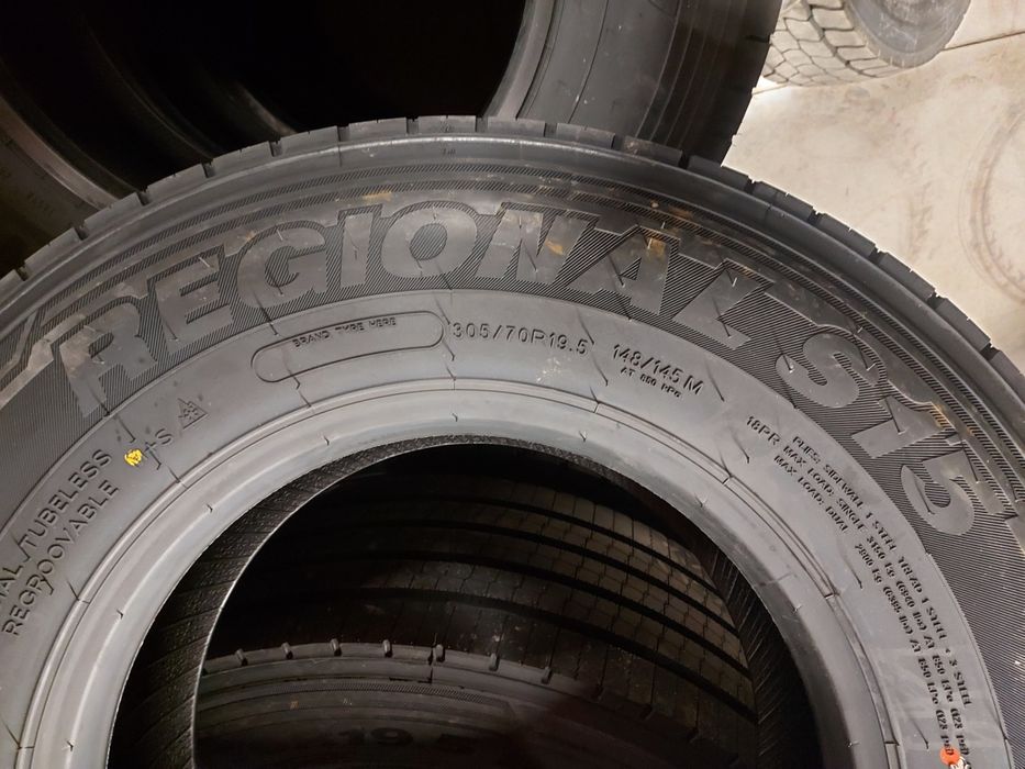 305/70R19.5 HUBTRAC S15