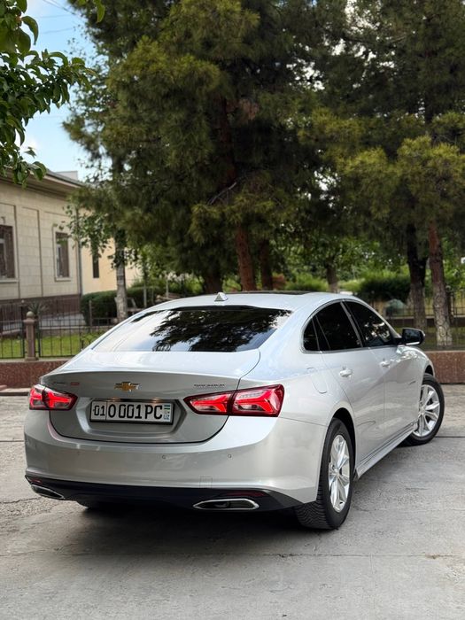 Chevrolet Malibu 2 primer 2022