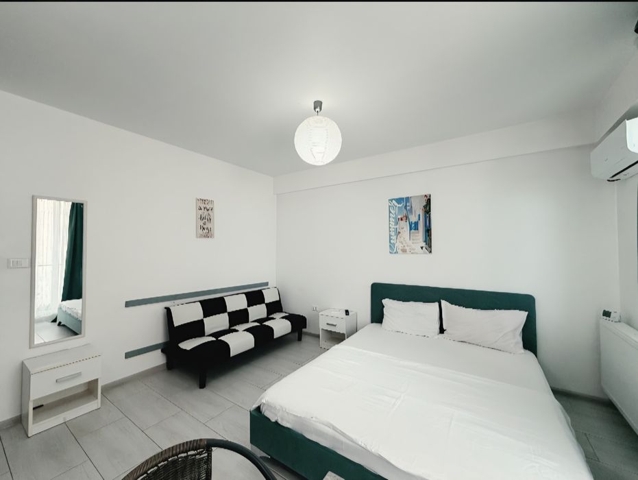 Inchiriez studio prima linie la mare extrasezon