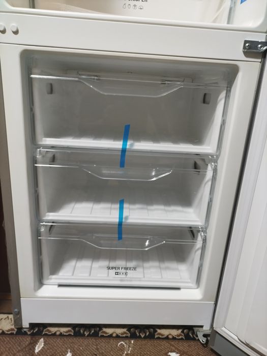 Холодильник indesit total no frost с документами