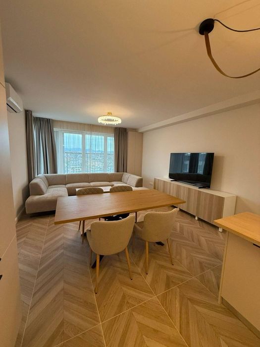 Дава се под наем Тристаен апартамент в София, Витоша - 120 кв.м за 1299 € - Снимка #1