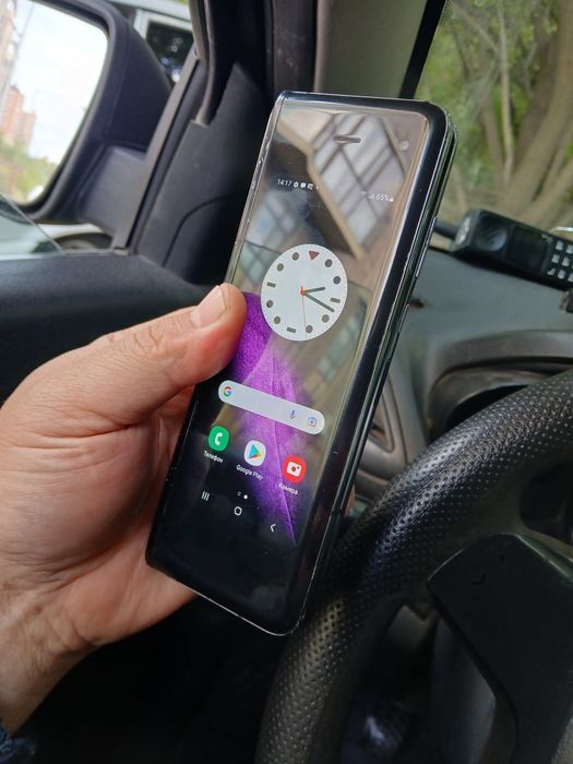 Продам Samsung Fold 5G
