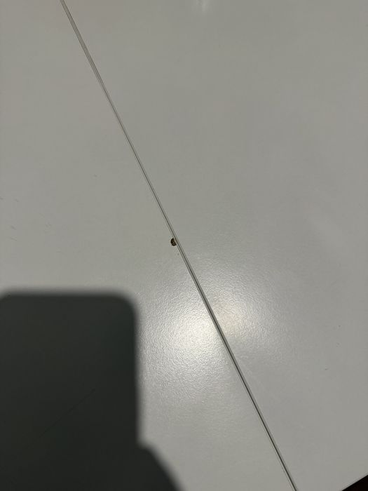 Vand masa extensibila 160-200 pe 90 cm. Alb cu picioare maro deschis