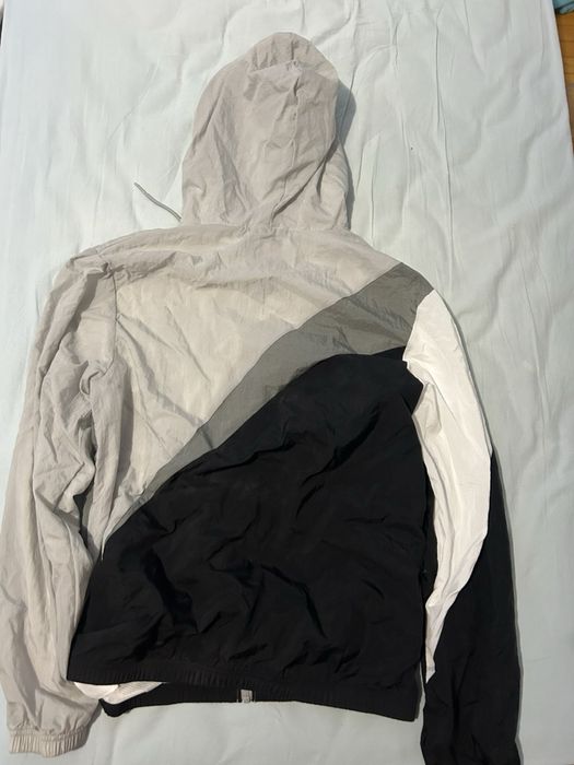 Ветровка яке Jordan нова S