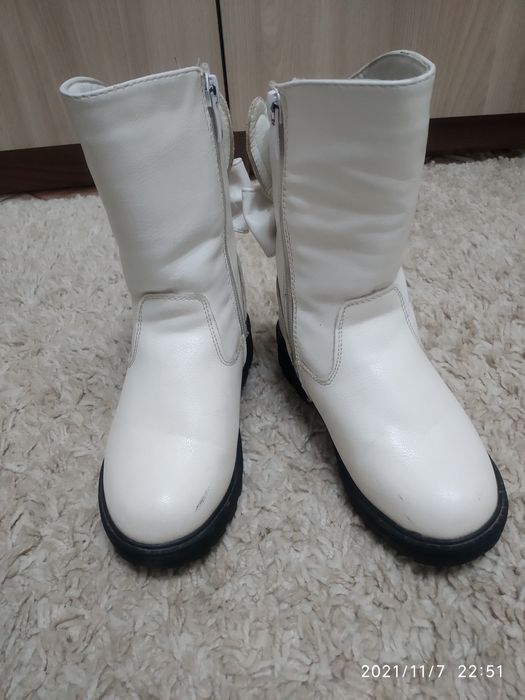 Сапожки детские.