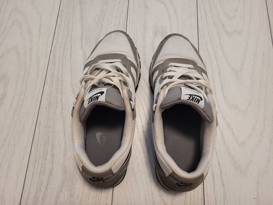 Nike marimea 42 incaltaminte, papuci, adidasi.