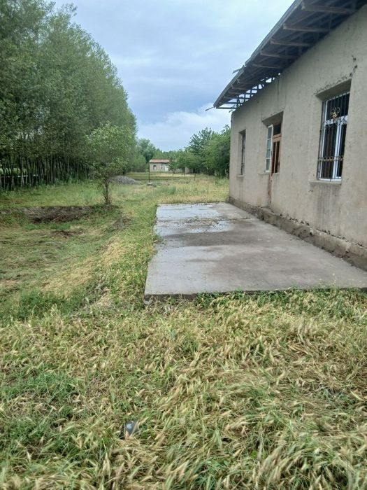 Uy sotiladi srochna