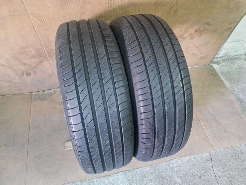 2 Michelin R17 215/60
летни гуми 
DOT0321