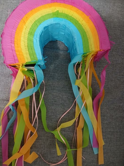Piniata curcubeu
