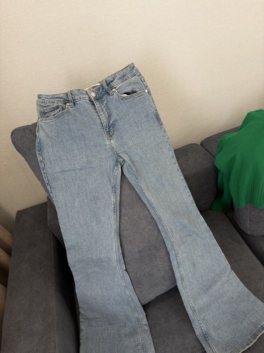 Джинсы две пары