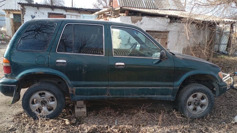 Продам КИА Спортейдж 93 года.