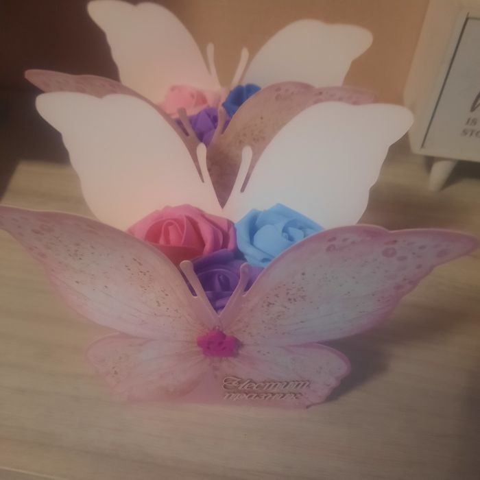 Малки букетчета и кутия