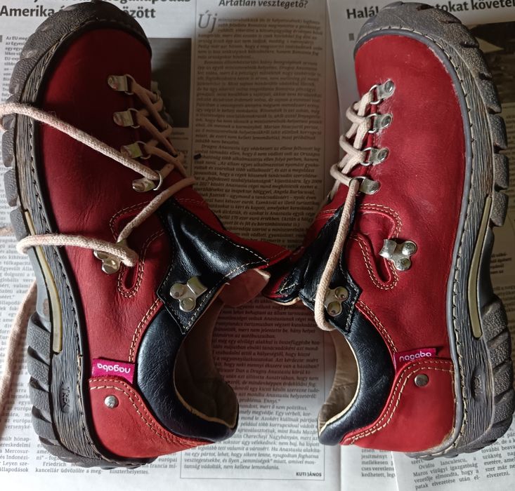 Ghete trekking mărime 42