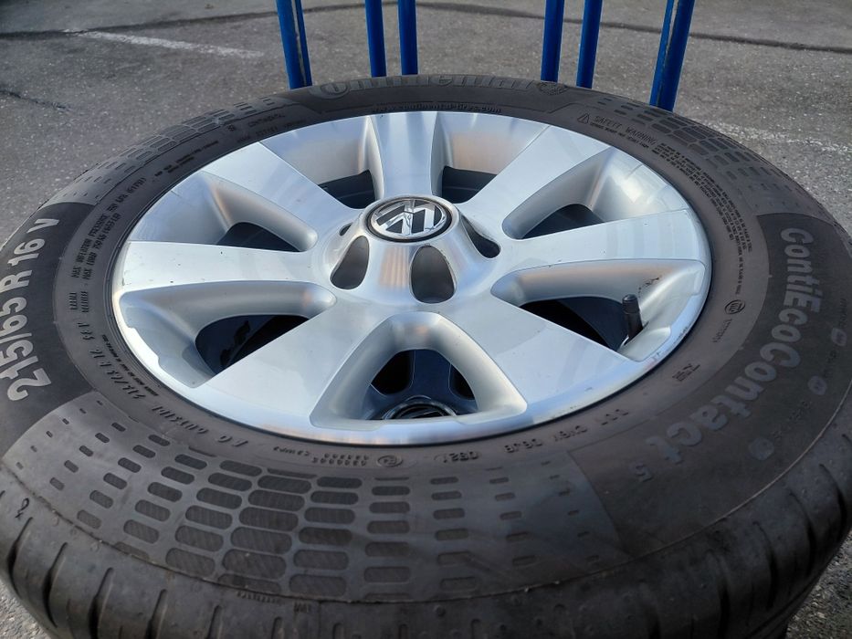VW Tiguan Ал.джанти с гуми.Оригинал.350евро Супер Промо.