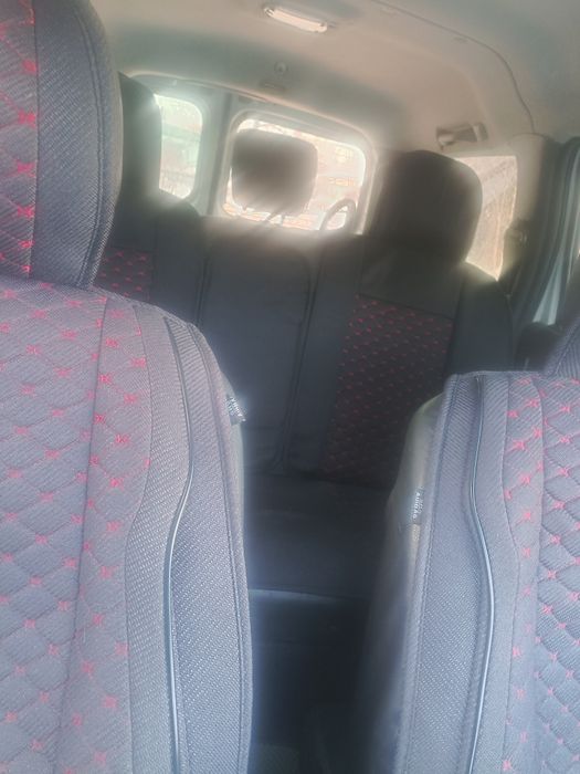 Продам Ларгус 2013 год