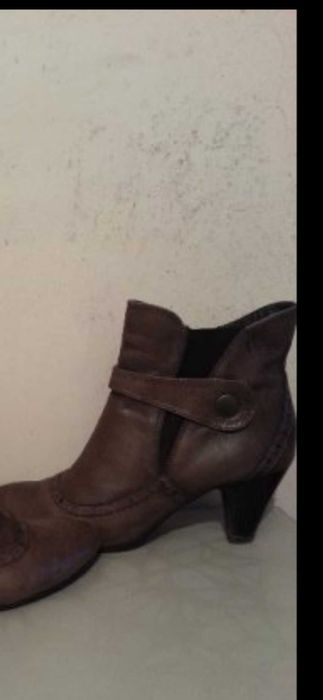 Удобни ежедневни дамски ботуши и боти