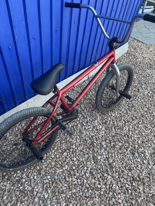 Продам велосипед ( bmx) б/у в хорошем состоянии .