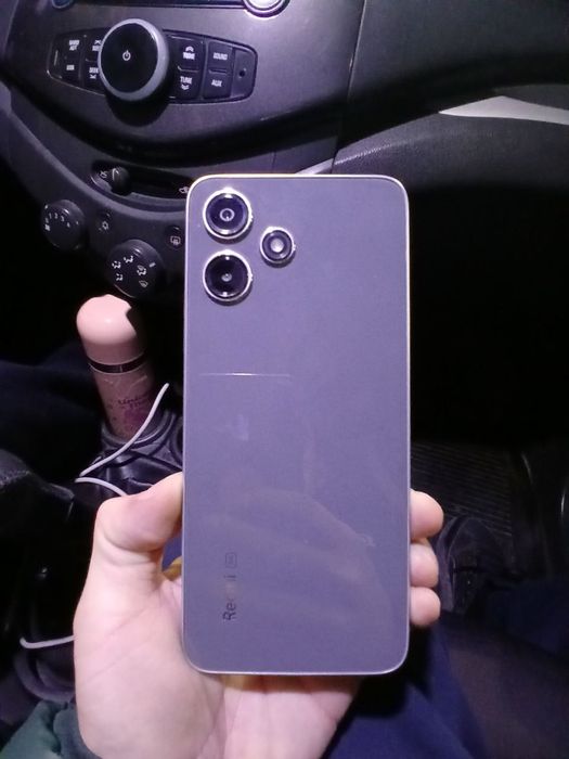 Redmi 12 5g kop iwlatilmagan