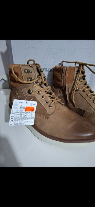 Чисто нови мъжки боти 42 номер