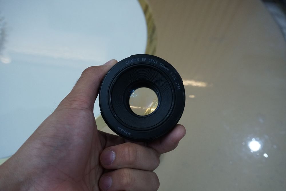 Canon EF 50mm f/1.8 STM