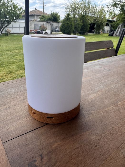 Малка нощна лампа в различни цветове