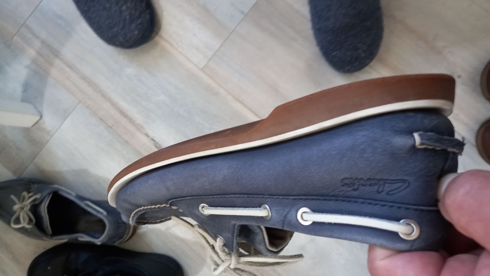 Обувки номер 41/42 цената е за всичките обувки 120лв.