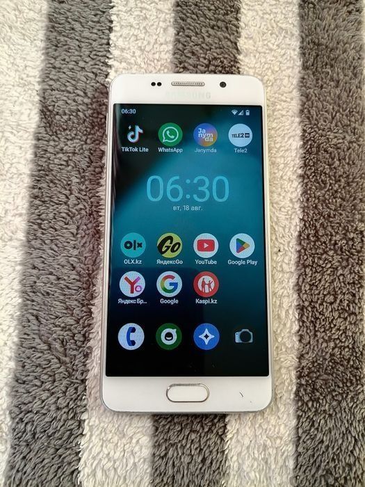 Продам Samsung A3
