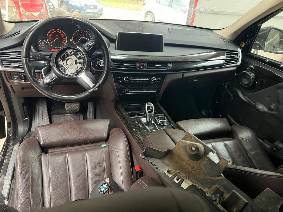 Interior BMW X5 F15 2015